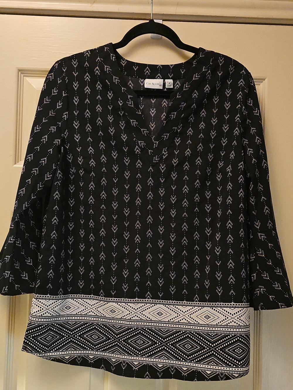 Kim Rogers Black & White Printed V-Neck Tunic